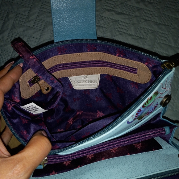 NWT Hand painted Anuschka leather crossbody - Picture 5 of 6